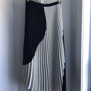 H&M Asymmetrical Black and White Pleated Skirt
